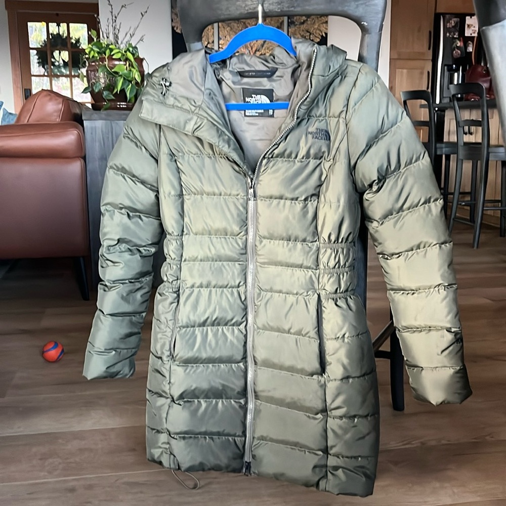 North face puffer jacket